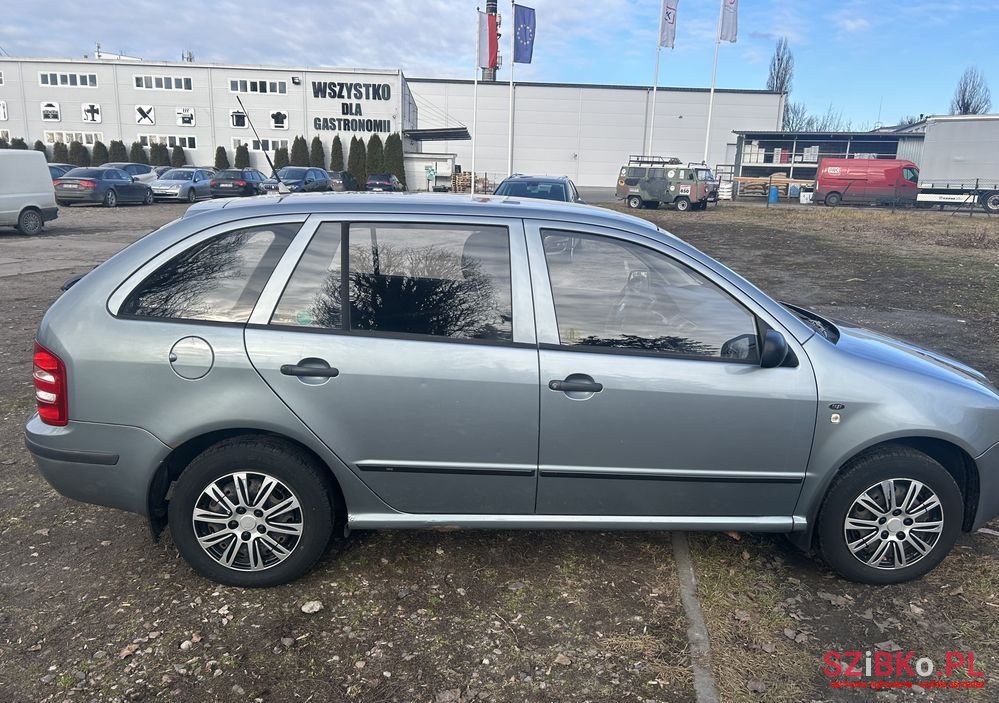 2004' Skoda Fabia 1.4 16V Elegance photo #4