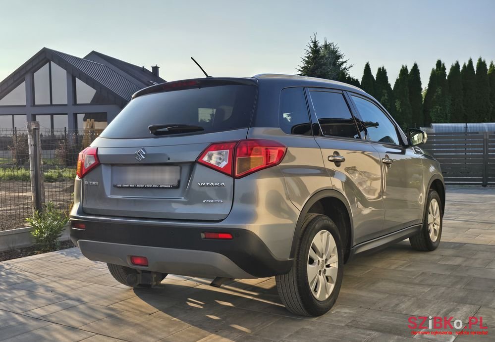 2017' Suzuki Vitara photo #2
