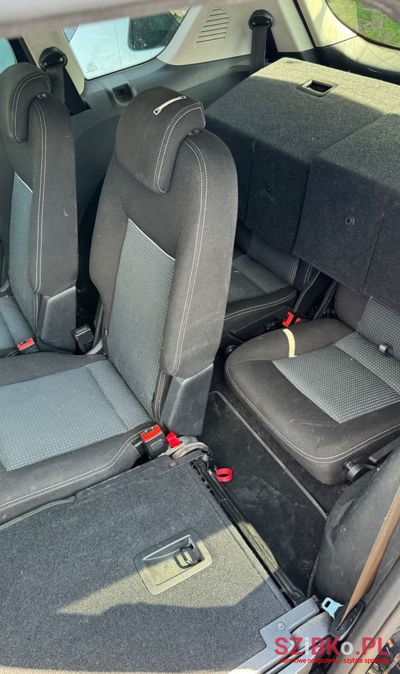 2012' Ford S-Max photo #5