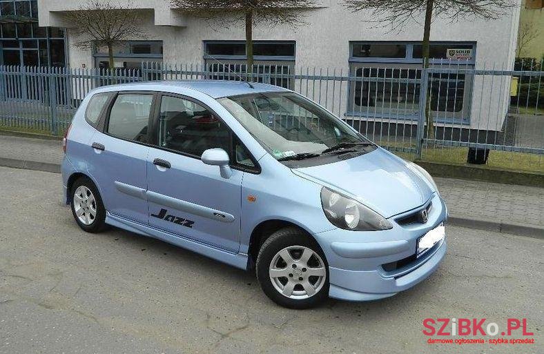 2003' Honda Jazz photo #2