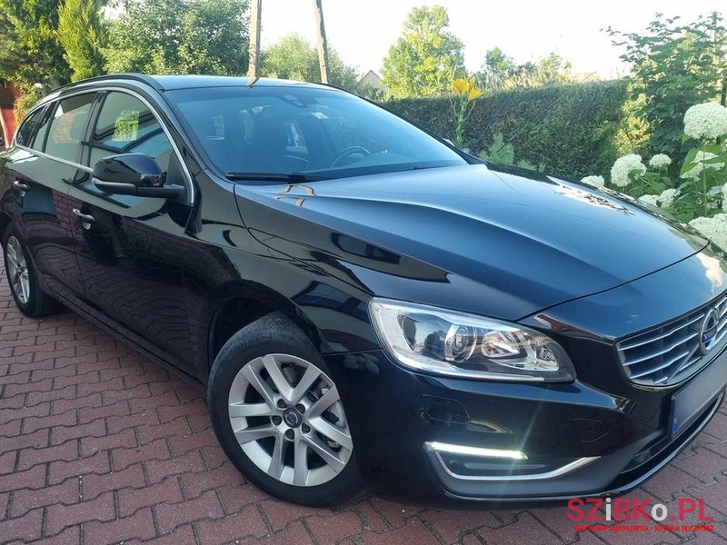 2015' Volvo V60 photo #2