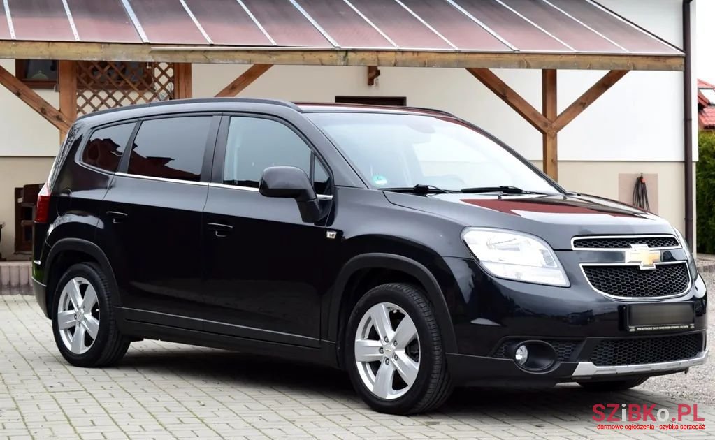 2011' Chevrolet Orlando photo #3