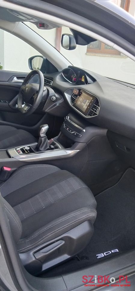 2017' Peugeot 308 photo #3