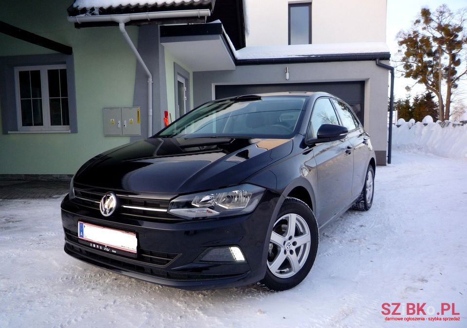 2018' Volkswagen Polo photo #2