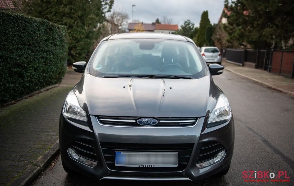 2015' Ford Kuga photo #2