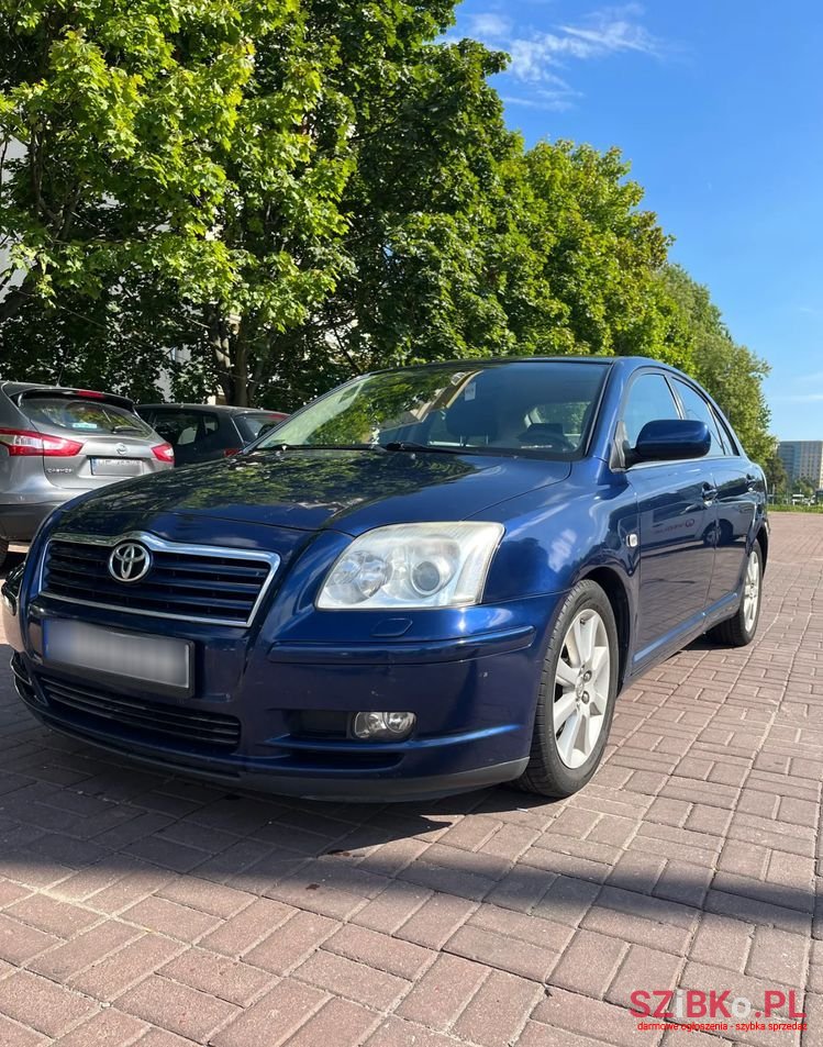 2010' Toyota Avensis photo #1