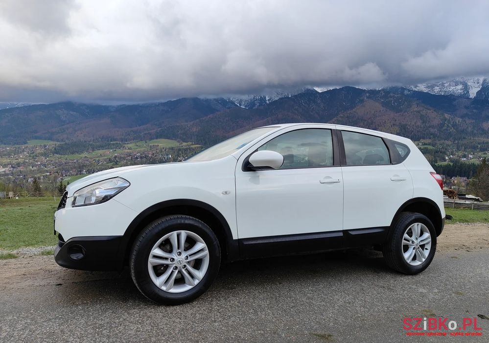 2013' Nissan Qashqai photo #1