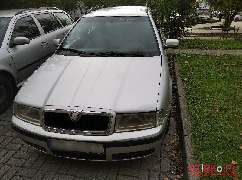 2002' Skoda Octavia photo #3