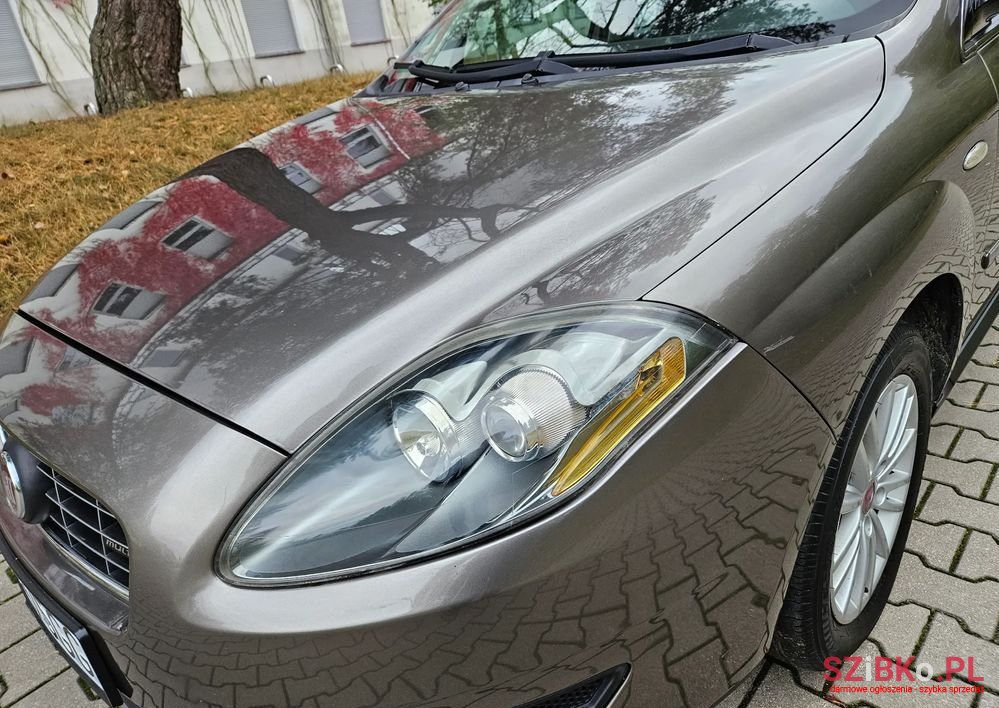 2009' Fiat Croma photo #1