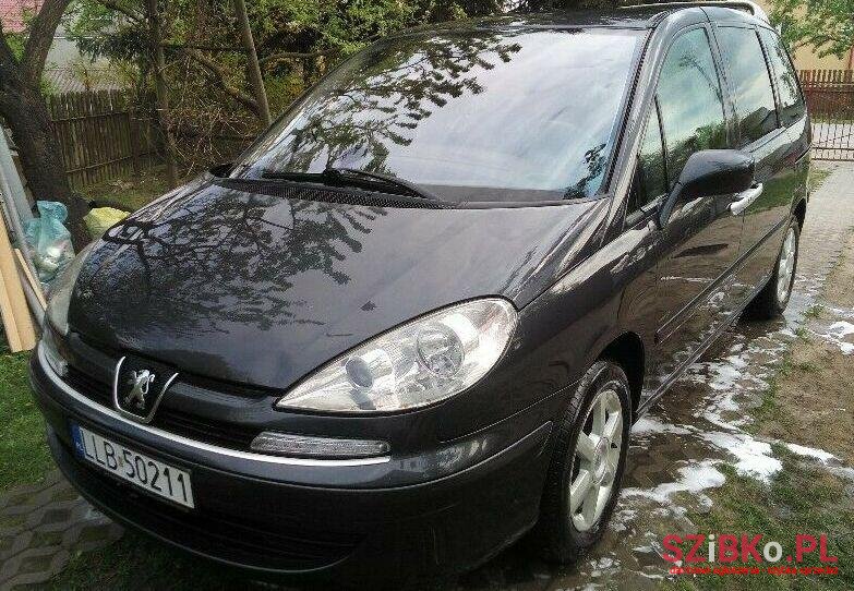 2008' Peugeot 807 photo #1