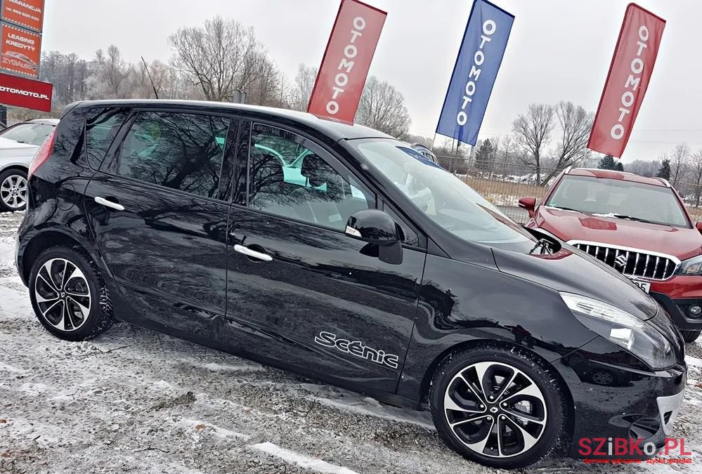 2011' Renault Scenic photo #3