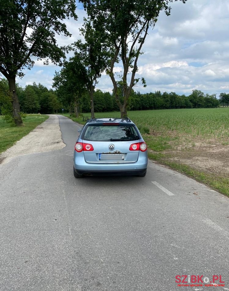 2006' Volkswagen Passat Variant photo #5