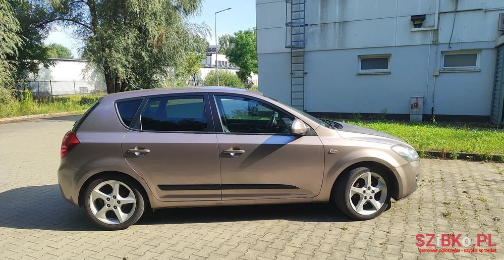 2009' Kia Ceed 1.6 Crdi Comfort photo #5