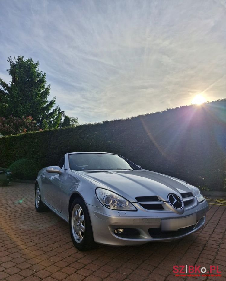 2007' Mercedes-Benz SLK photo #2
