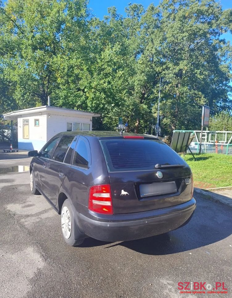 2006' Skoda Fabia photo #2