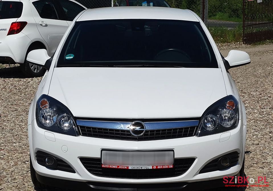 2009' Opel Astra photo #3