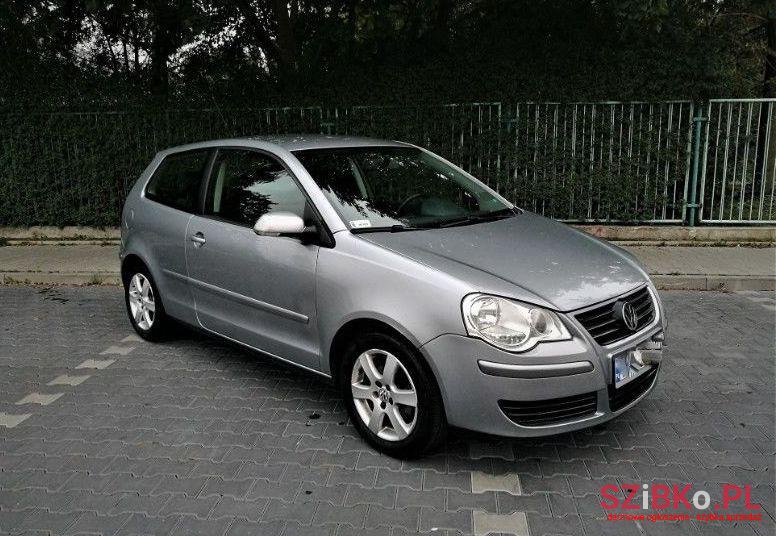 2006' Volkswagen Polo photo #1