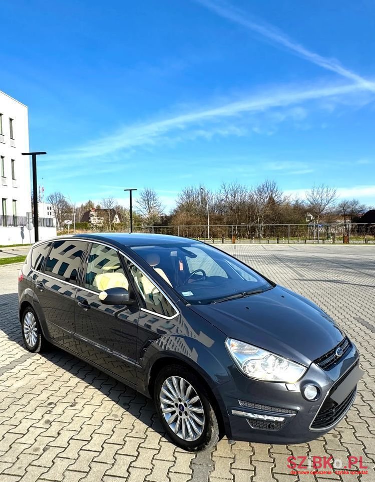 2011' Ford S-Max photo #3