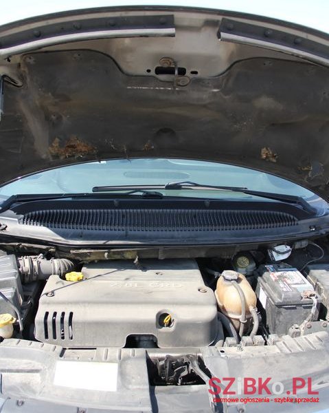 2006' Chrysler Grand Voyager photo #6