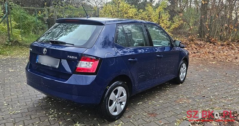 2017' Skoda Fabia 1.0 Joy photo #4