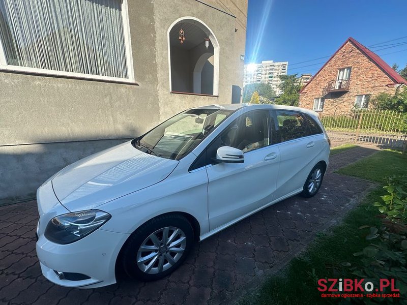 2014' Mercedes-Benz B-Class 180 (Cdi) D photo #2