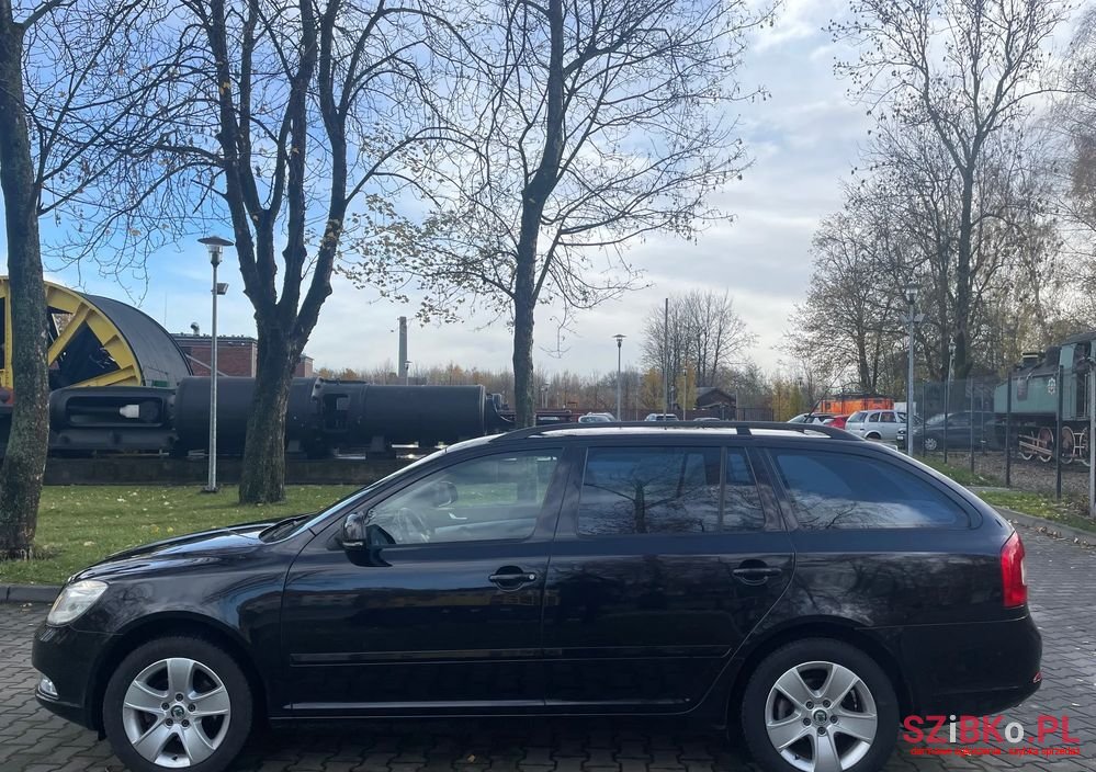 2009' Skoda Octavia 1.4 Tsi Ambition photo #3