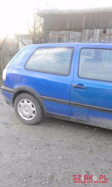 1997' Volkswagen Golf photo #2