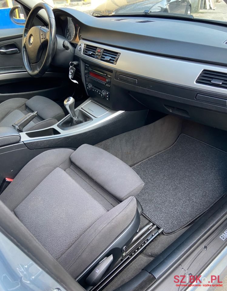 2006' BMW 3 Series 318I photo #5