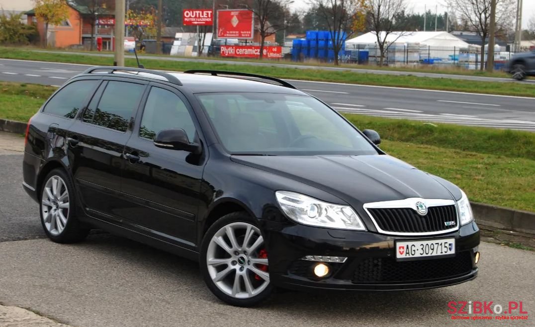 2011' Skoda Octavia photo #1