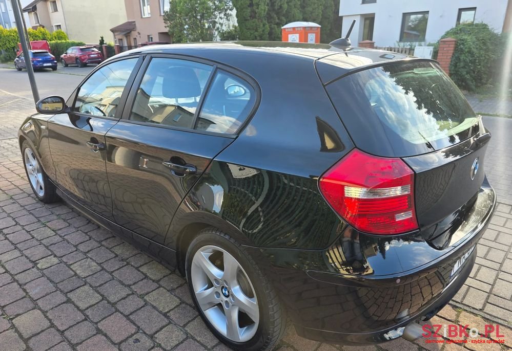 2007' BMW 1 Series 118D photo #6