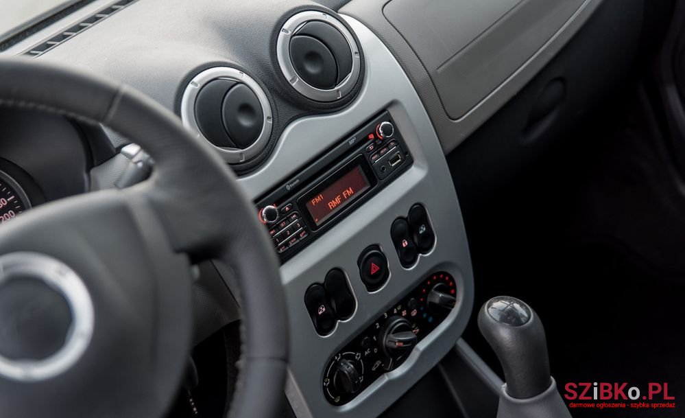 2012' Dacia Logan 1.6 Ambiance photo #6