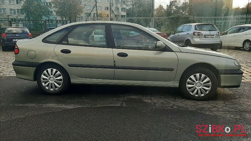 1999' Renault Laguna photo #1