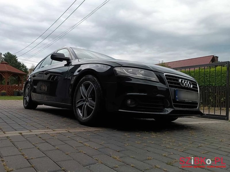 2010' Audi A4 2.0 Tdi E photo #5