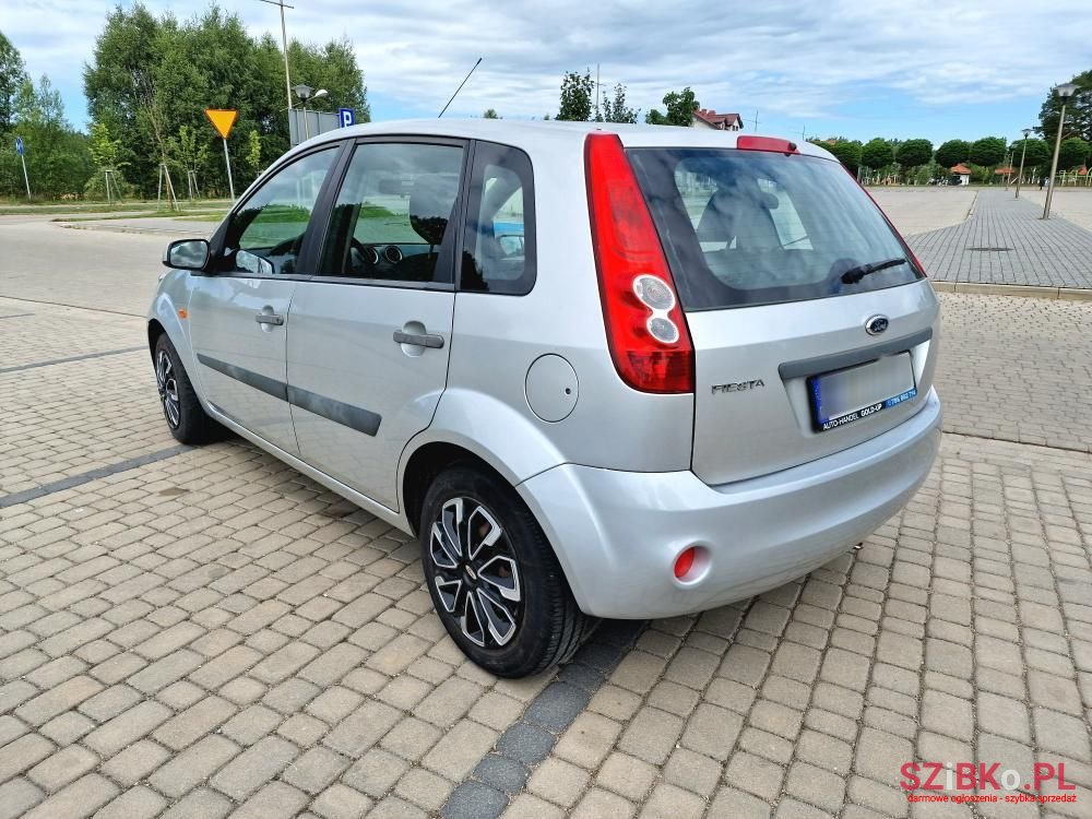 2007' Ford Fiesta photo #4