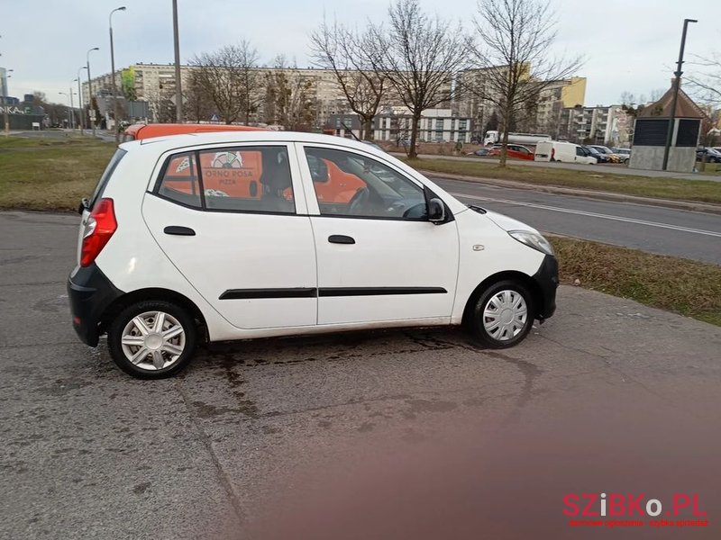 2012' Hyundai i10 1.1 Classic photo #2