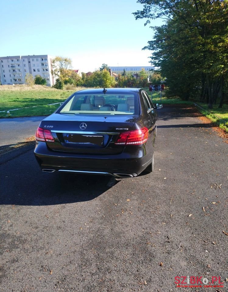 2015' Mercedes-Benz E-Class photo #5