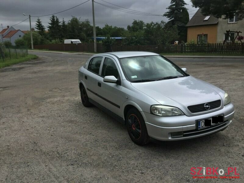 2005' Opel Astra photo #5