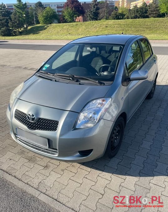 2007' Toyota Yaris photo #1