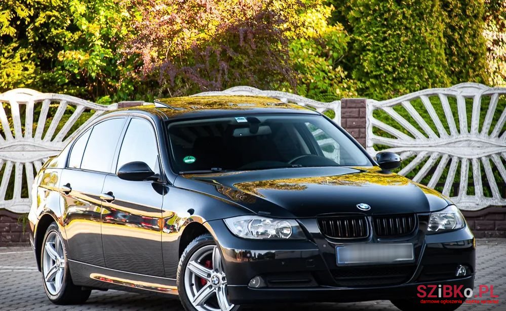 2006' BMW 3 Series 318I photo #6