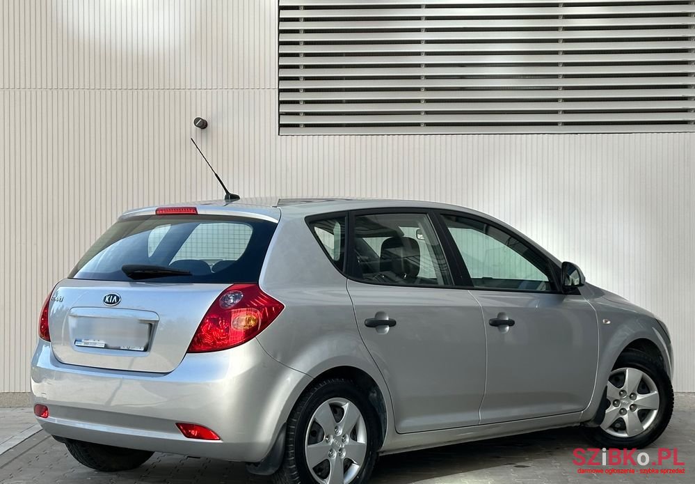 2009' Kia Ceed 1.4 Comfort photo #4