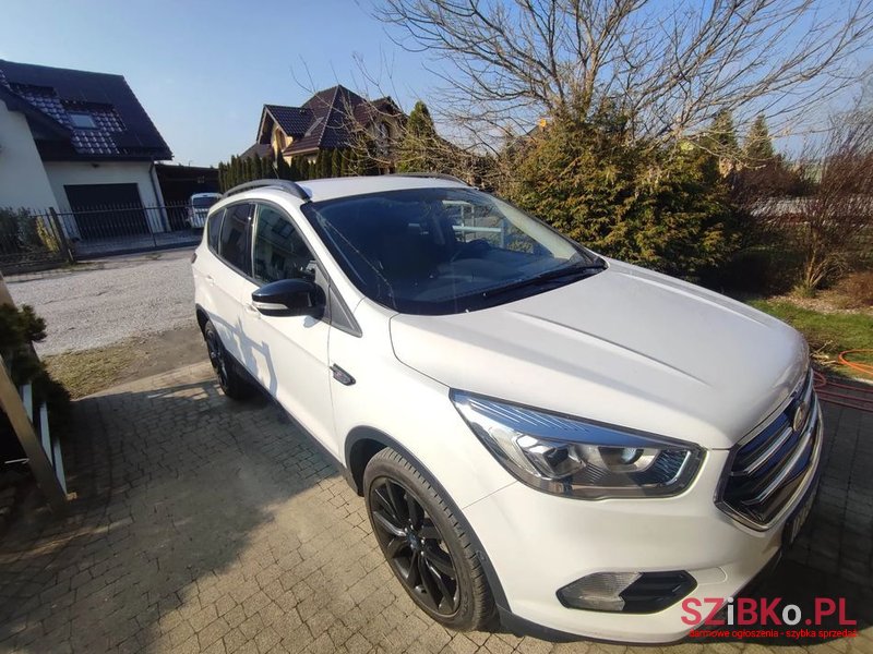2019' Ford Escape photo #1