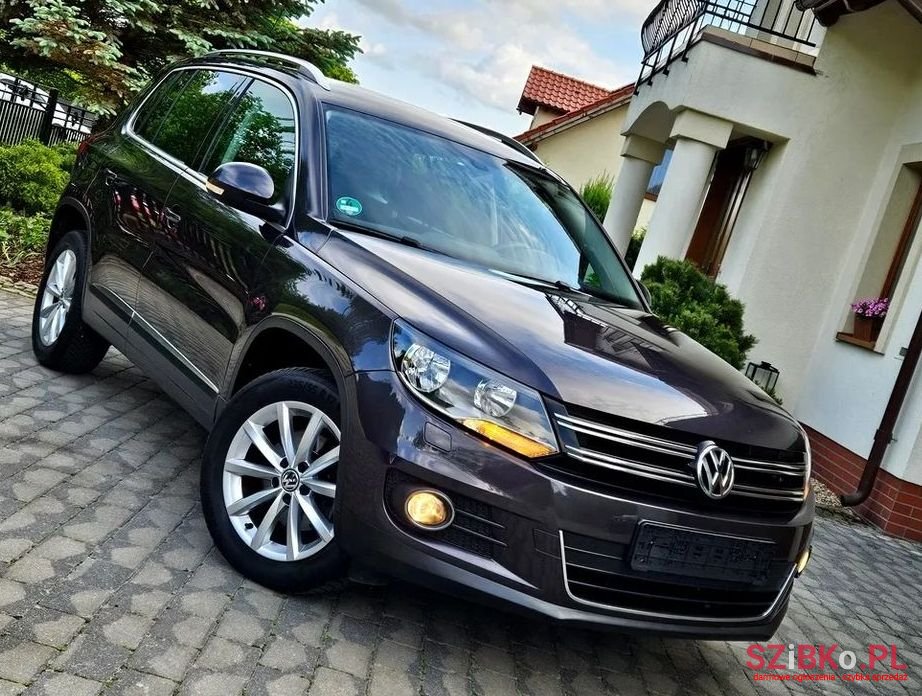 2015' Volkswagen Tiguan photo #1