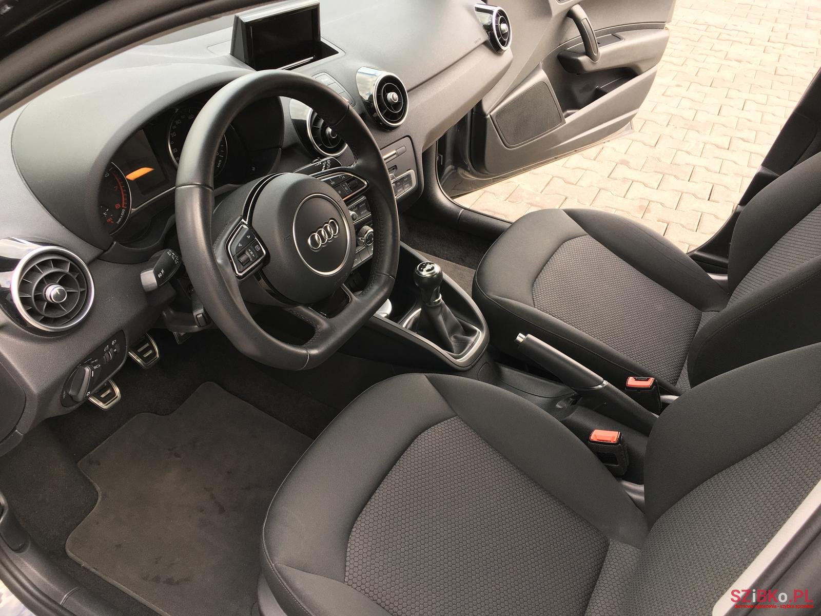 2017' Audi A1 1.0 TFSI ultra Sportback photo #6