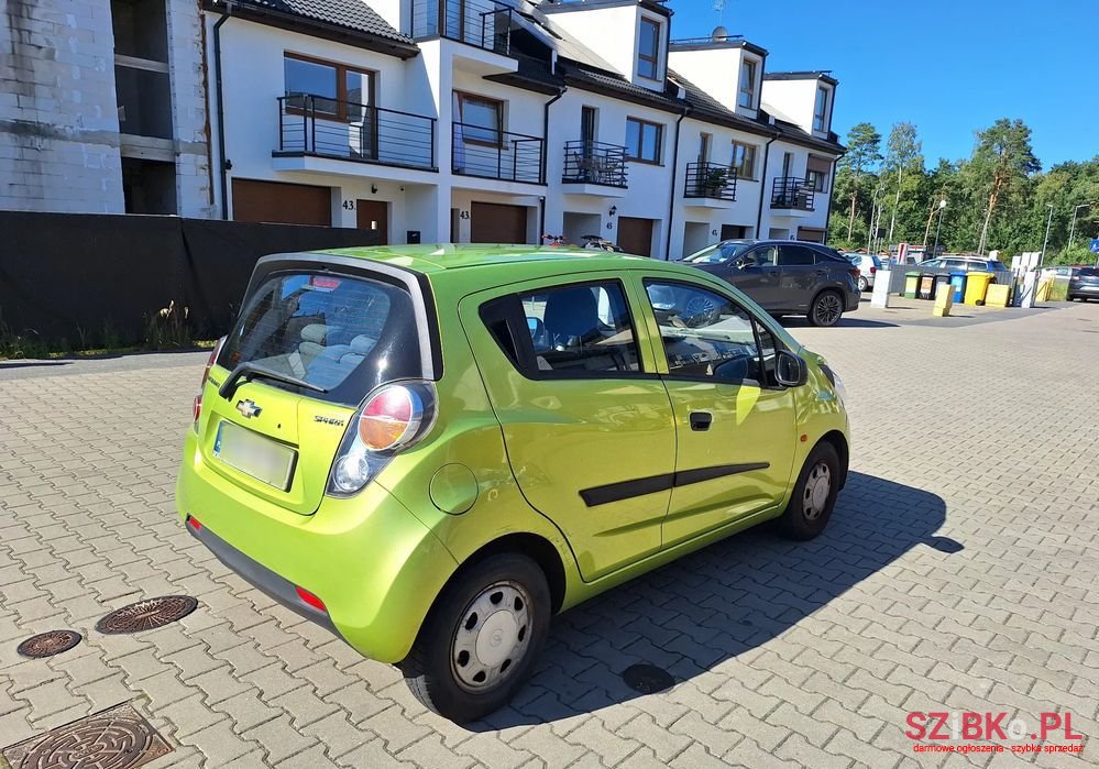 2010' Chevrolet Spark 1.0 Base photo #4