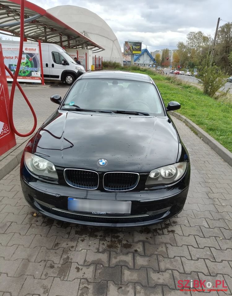 2008' BMW 1 Series photo #2