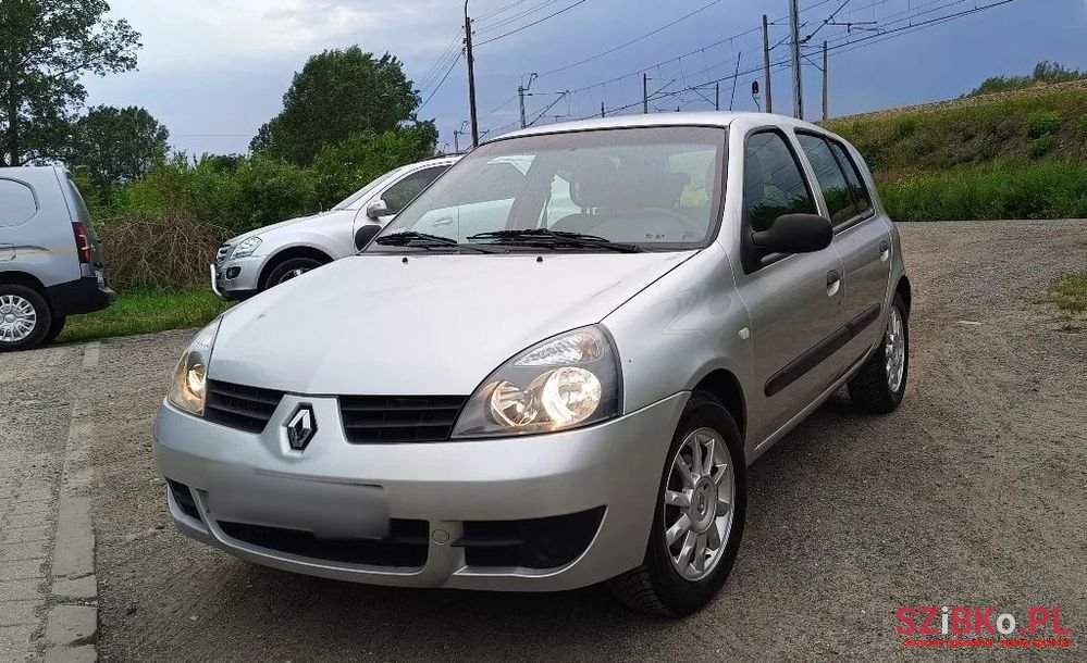 2007' Renault Clio photo #1