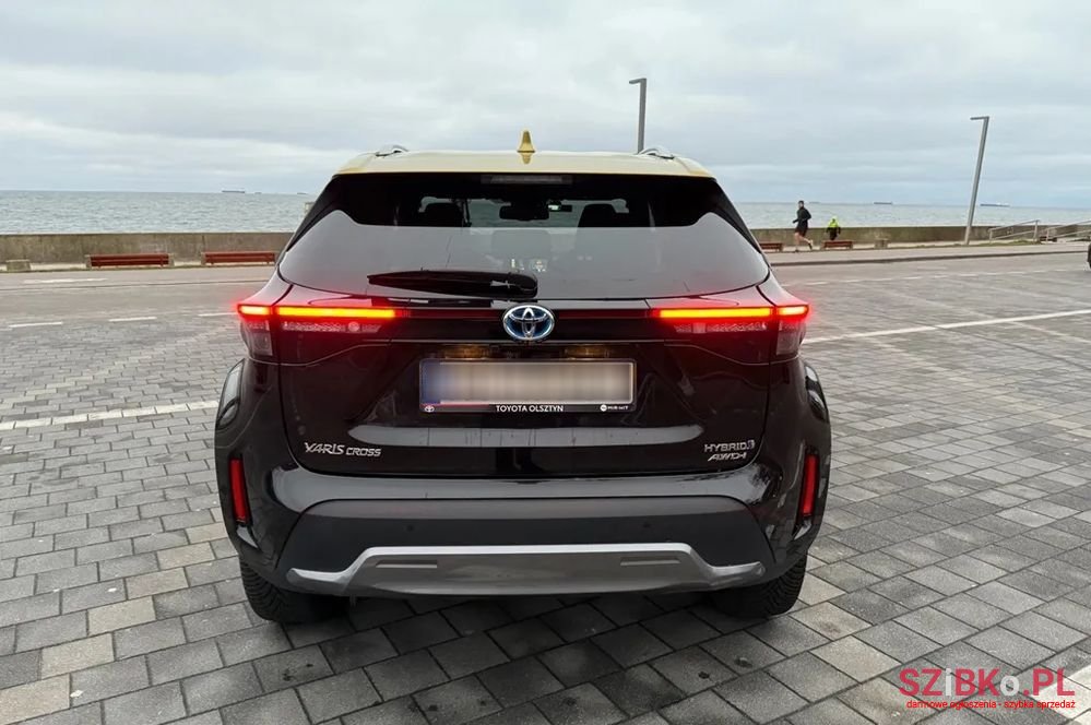 2022' Toyota Yaris photo #5