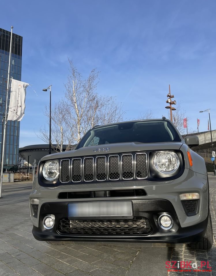 2021' Jeep Renegade photo #3