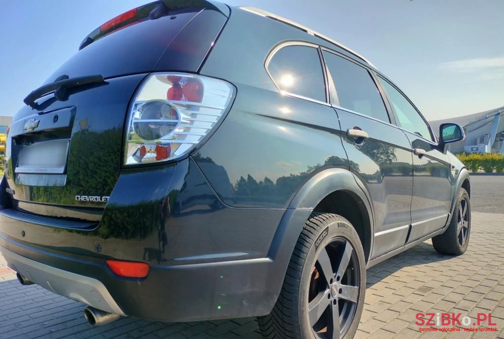 2011' Chevrolet Captiva 2.2 D Ltz photo #5