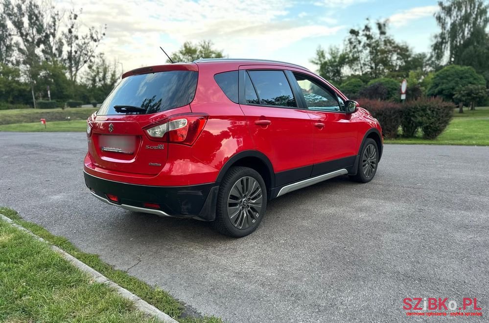 2016' Suzuki SX4 photo #3